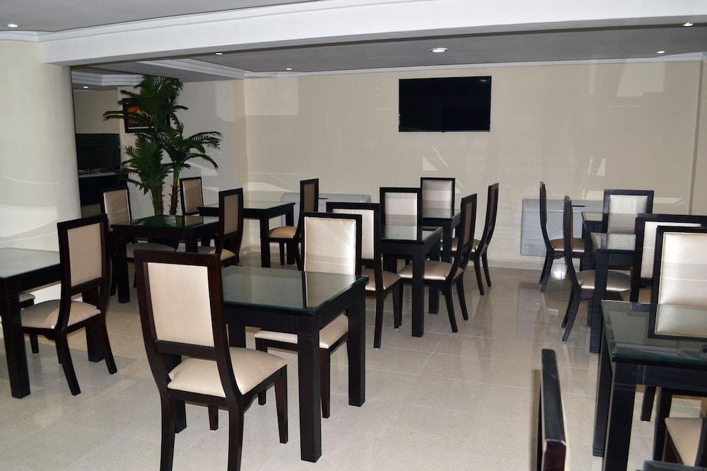 Al Akhawayn Hotel Oujda Exterior foto