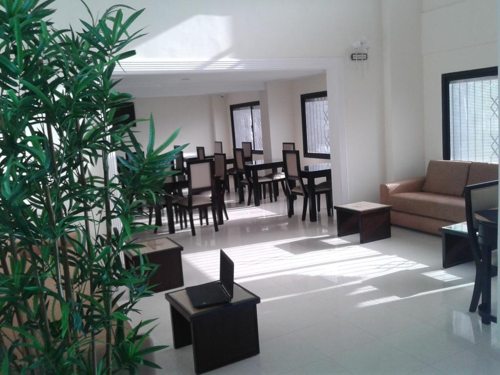 Al Akhawayn Hotel Oujda Exterior foto