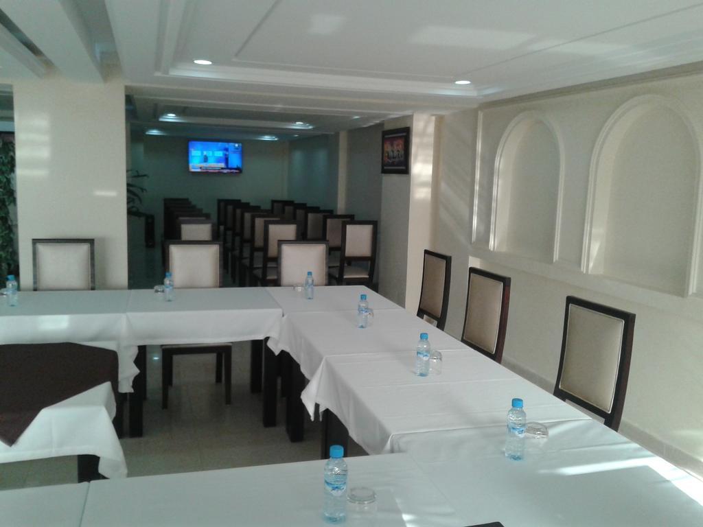 Al Akhawayn Hotel Oujda Exterior foto