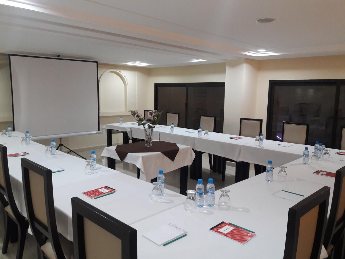Al Akhawayn Hotel Oujda Exterior foto