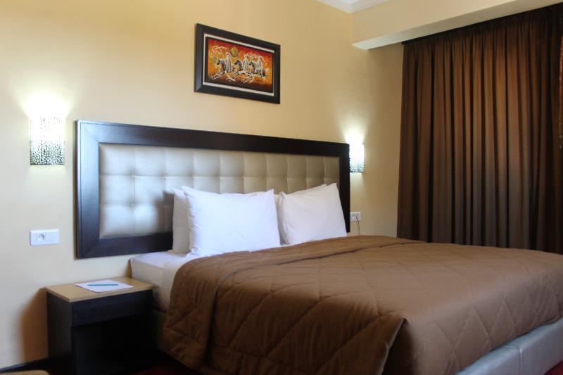 Al Akhawayn Hotel Oujda Exterior foto